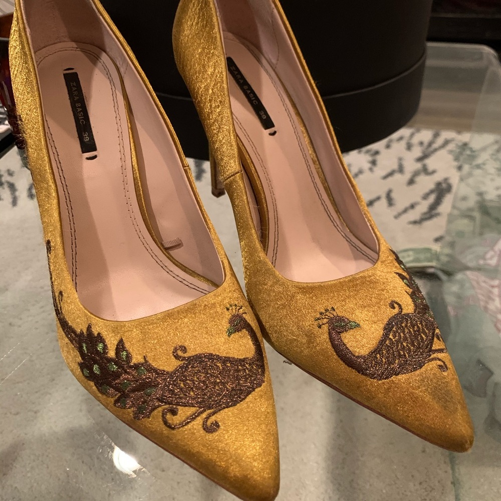 GUCCI STYLE HEELS😻